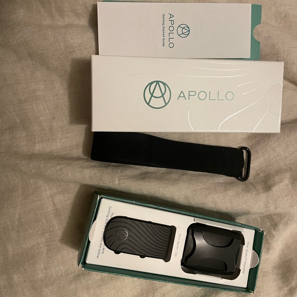 Apollo wearable, like new, black